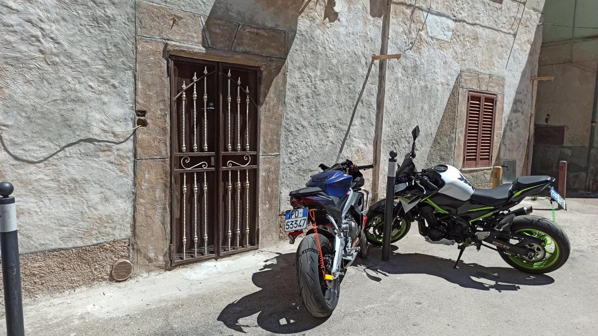 Casa Ele - Casa Indipendente Con Cucina - Bikes Friendly Apartment Sassari Luaran gambar