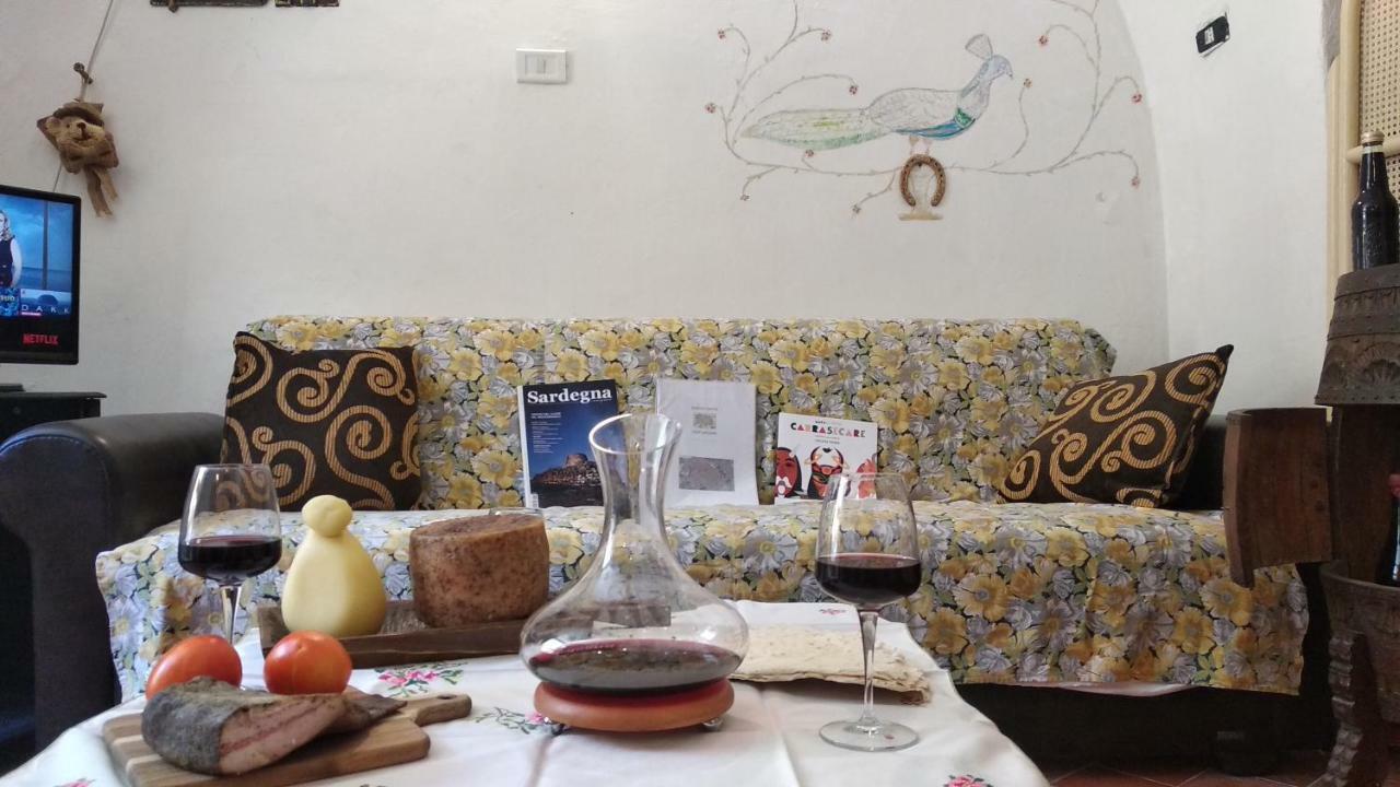 Casa Ele - Casa Indipendente Con Cucina - Bikes Friendly Apartment Sassari Luaran gambar